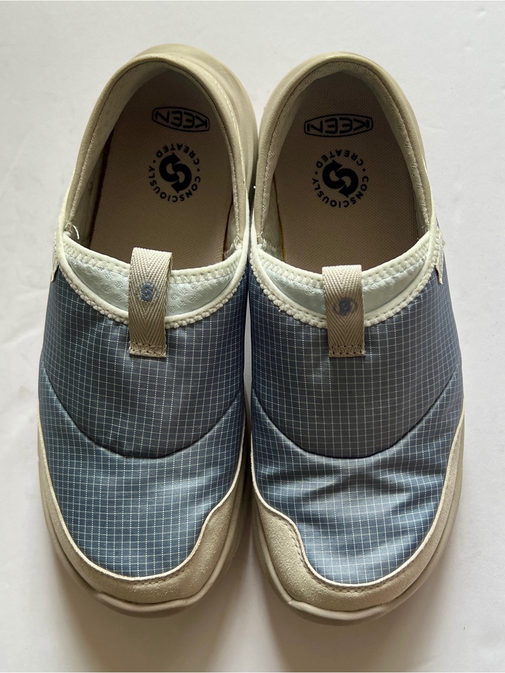 Keen Whyser blue denim slip on shoes US Women’s 9 EUC - Picture 3 of 12